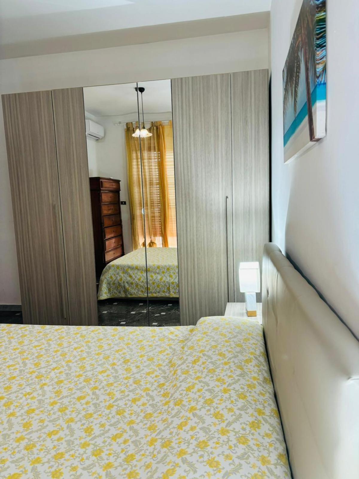 Matthias Central Rooms And Accomodation Bari Exterior foto