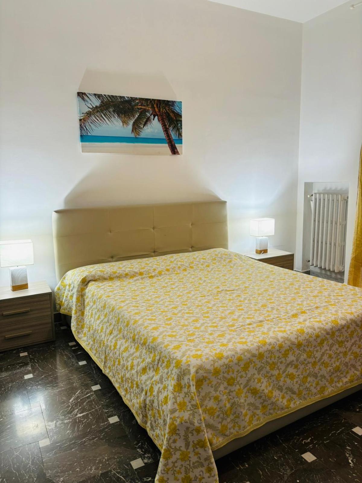 Matthias Central Rooms And Accomodation Bari Exterior foto